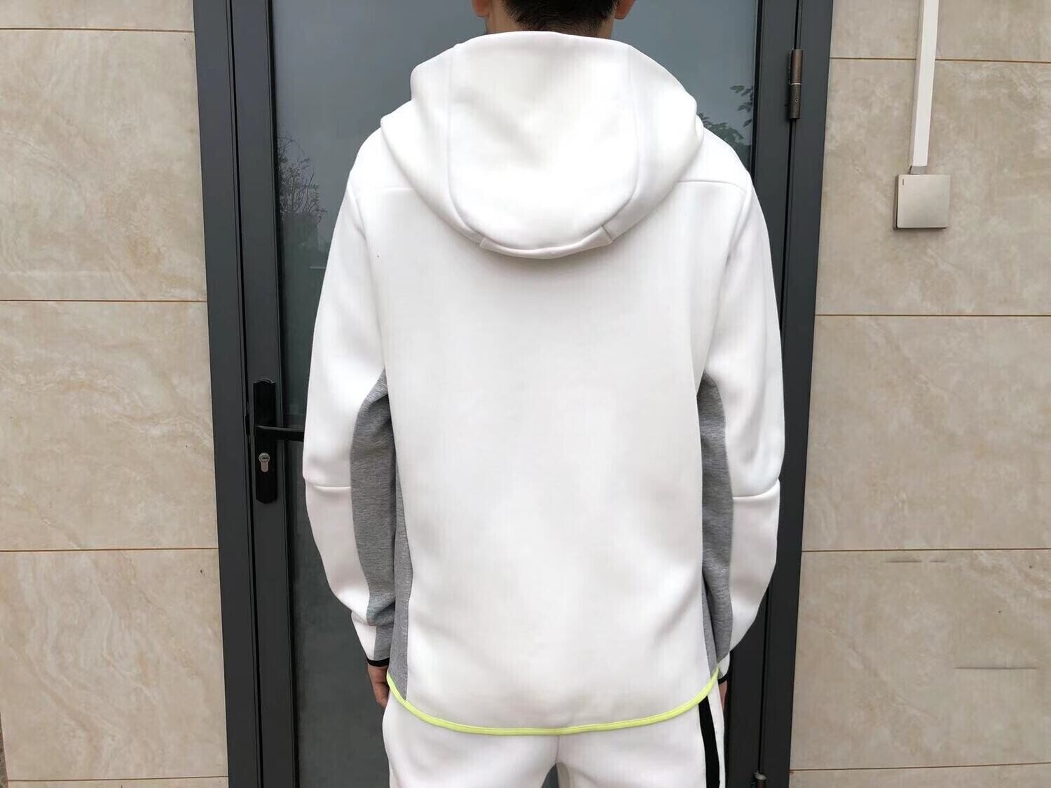 Nike Tech Fleece Full Zip Hoodie con cappuccio