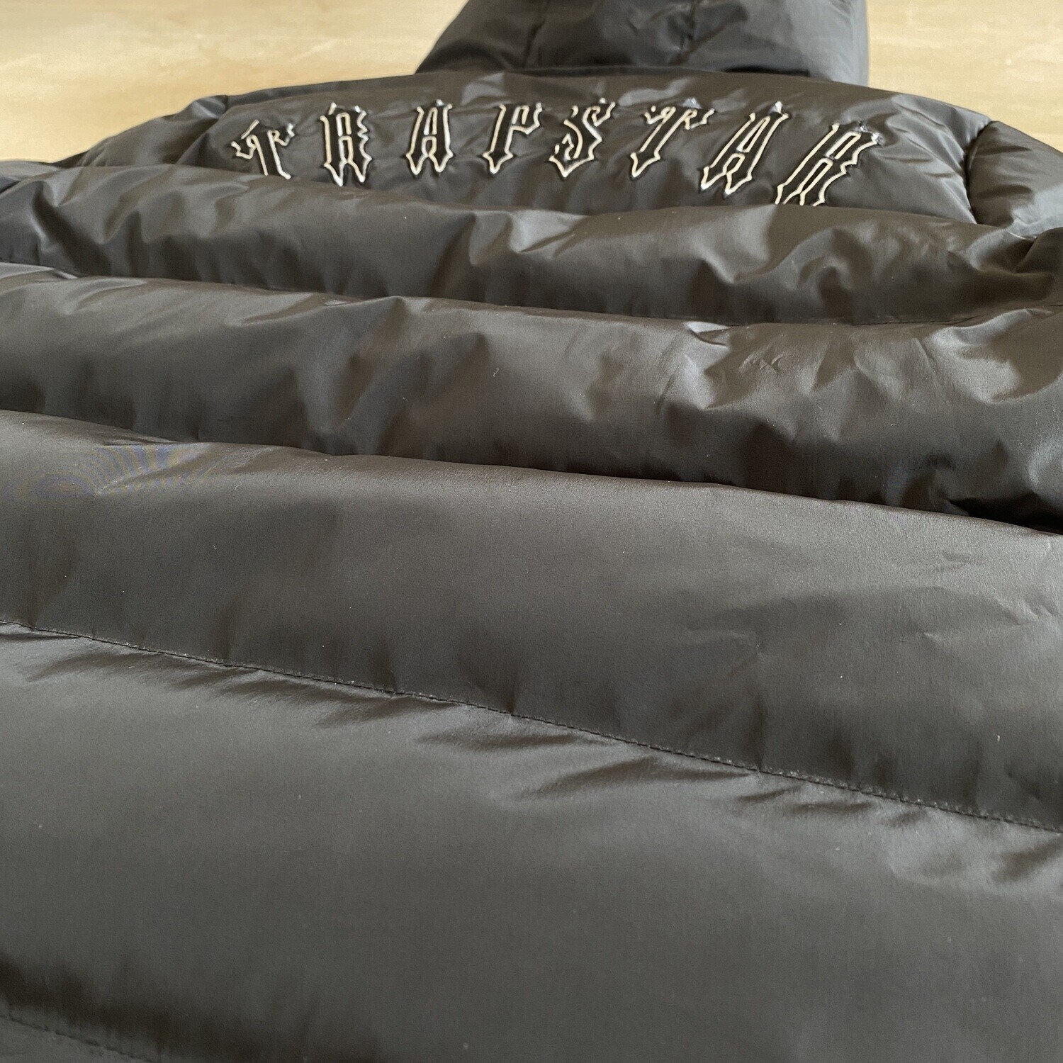 Giubbotto TS Irongate con Cappuccio Rimovibile - Nero