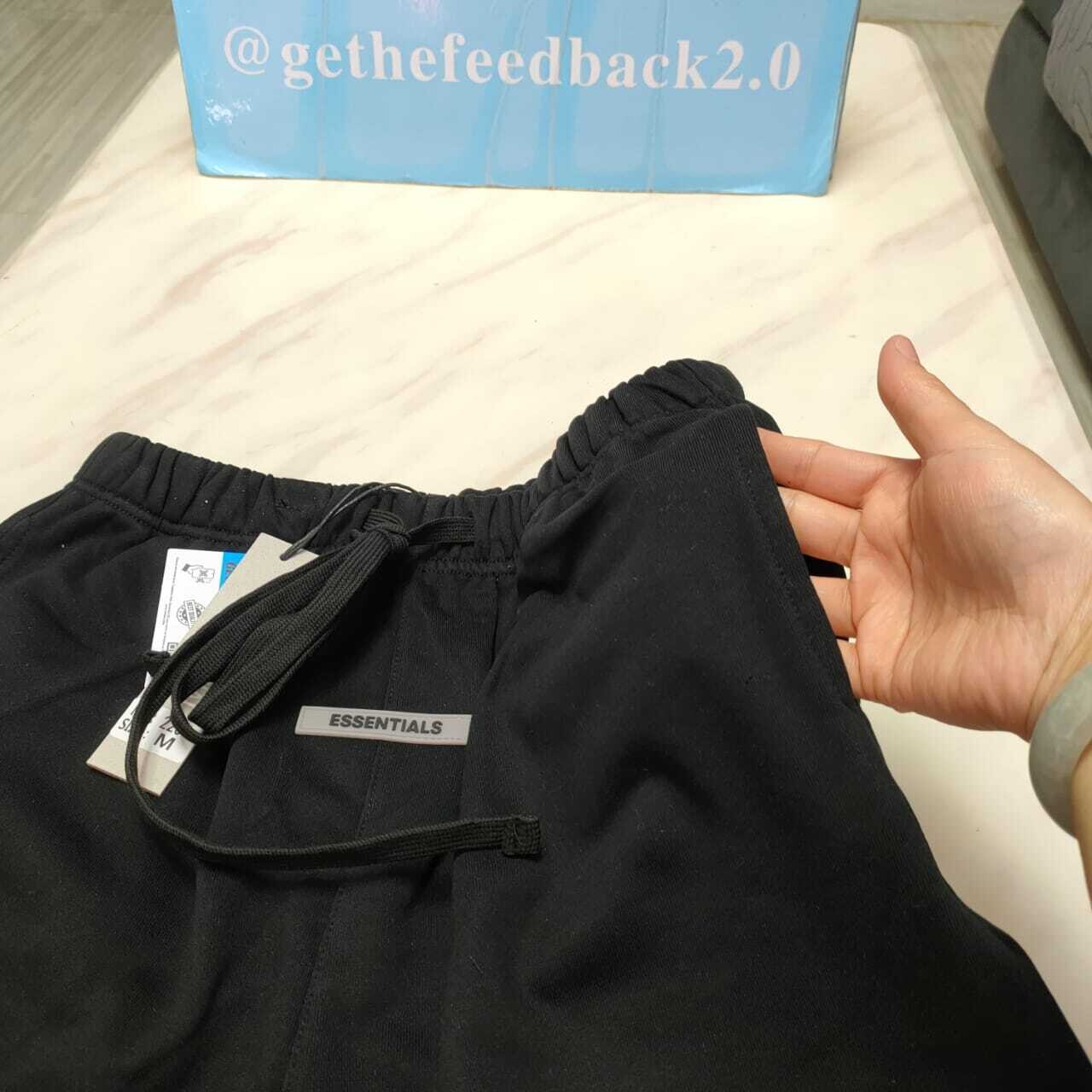 SHORTS Fear Of God-ESSENTIALSs