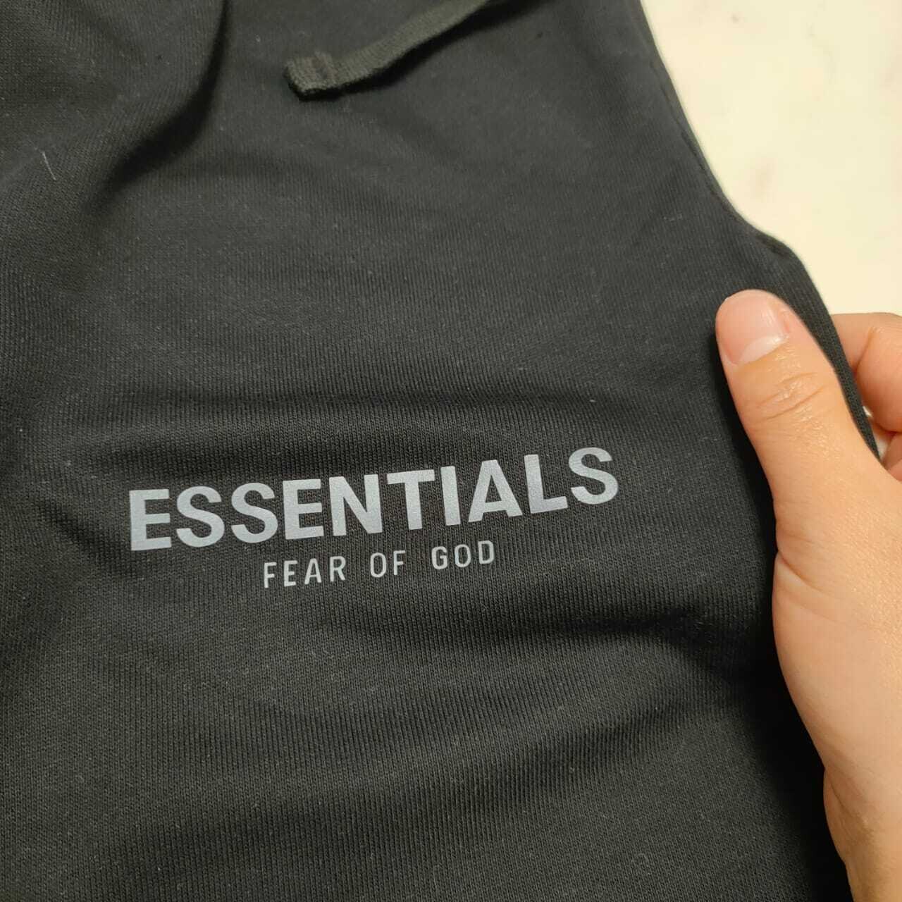 SHORTS Fear Of God-ESSENTIALSs