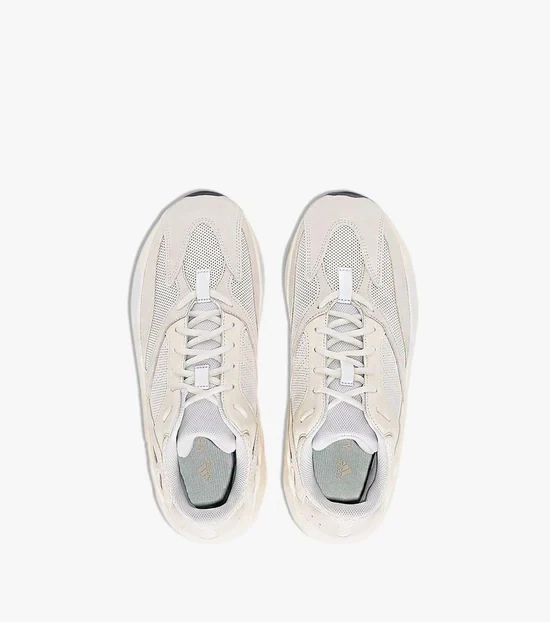 YZY - 700 V2 ‘Analog