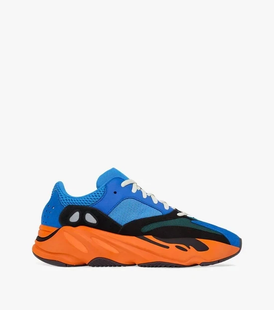 YZY - 700 V1