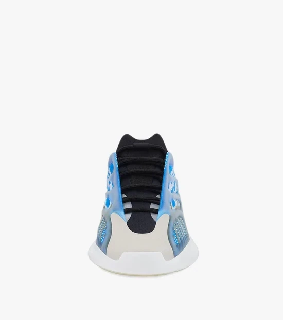 YZY - 700 V3 "Arzareth"