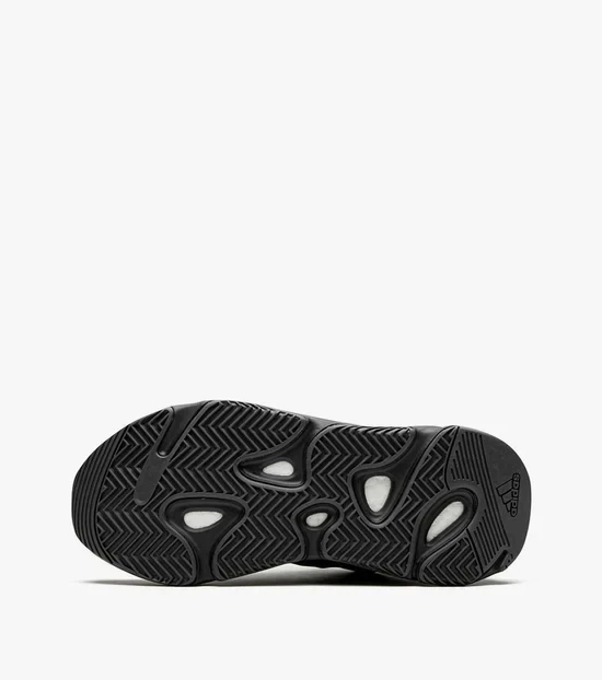 YZY - 700 MNVN “Triple Black”