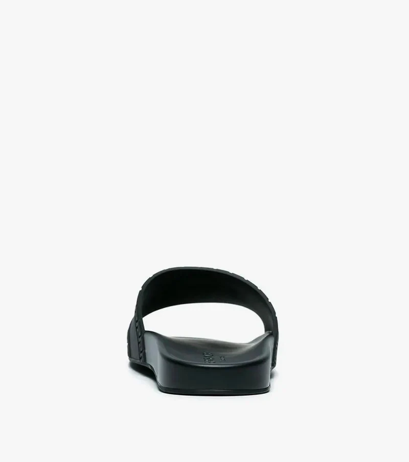 Slide V. Ace Palazzo Medusa