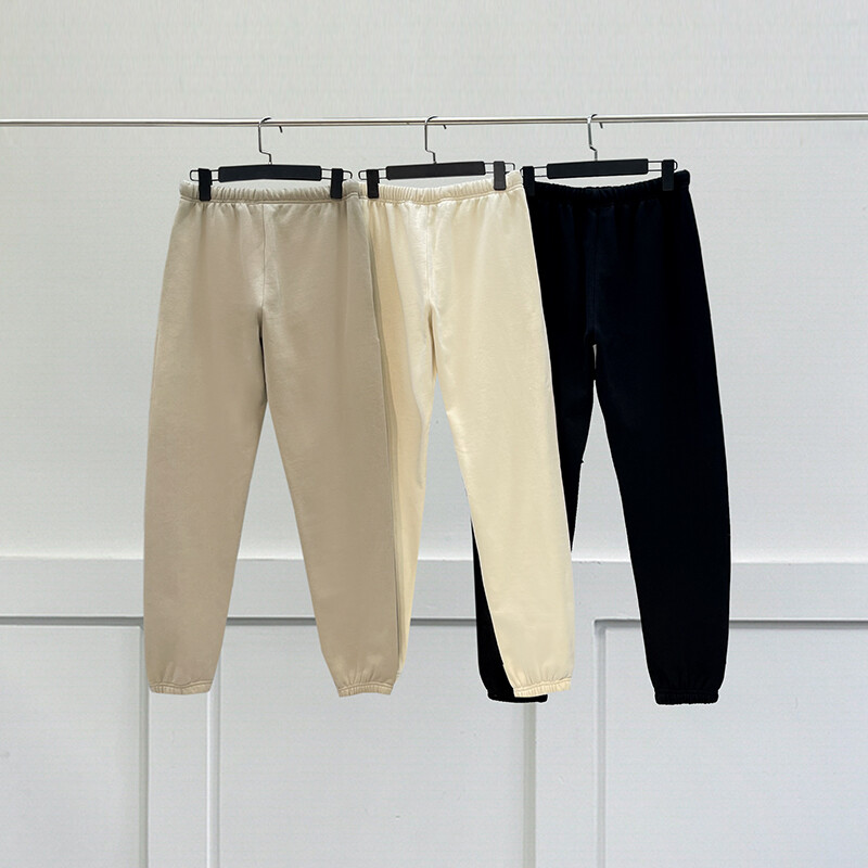 ESSENTIALSs pantaloni della tuta