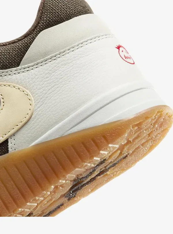 J Jumpman Jack TR Travis Scott avorio