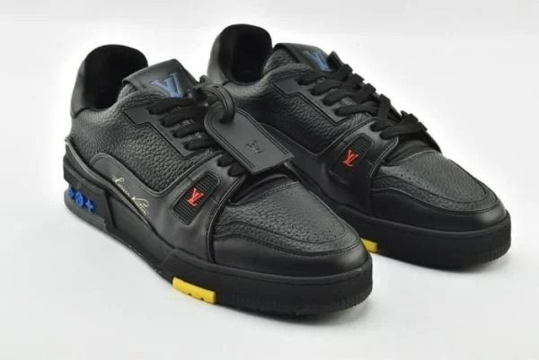 Trainer Black Signature