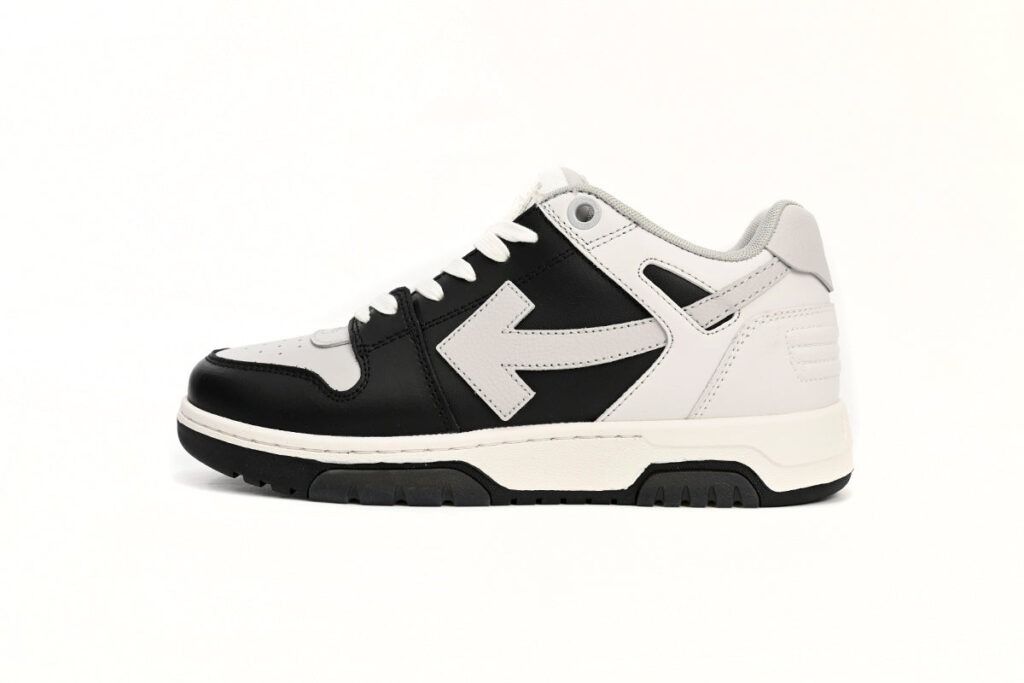 Sneaker OW Out Of Office