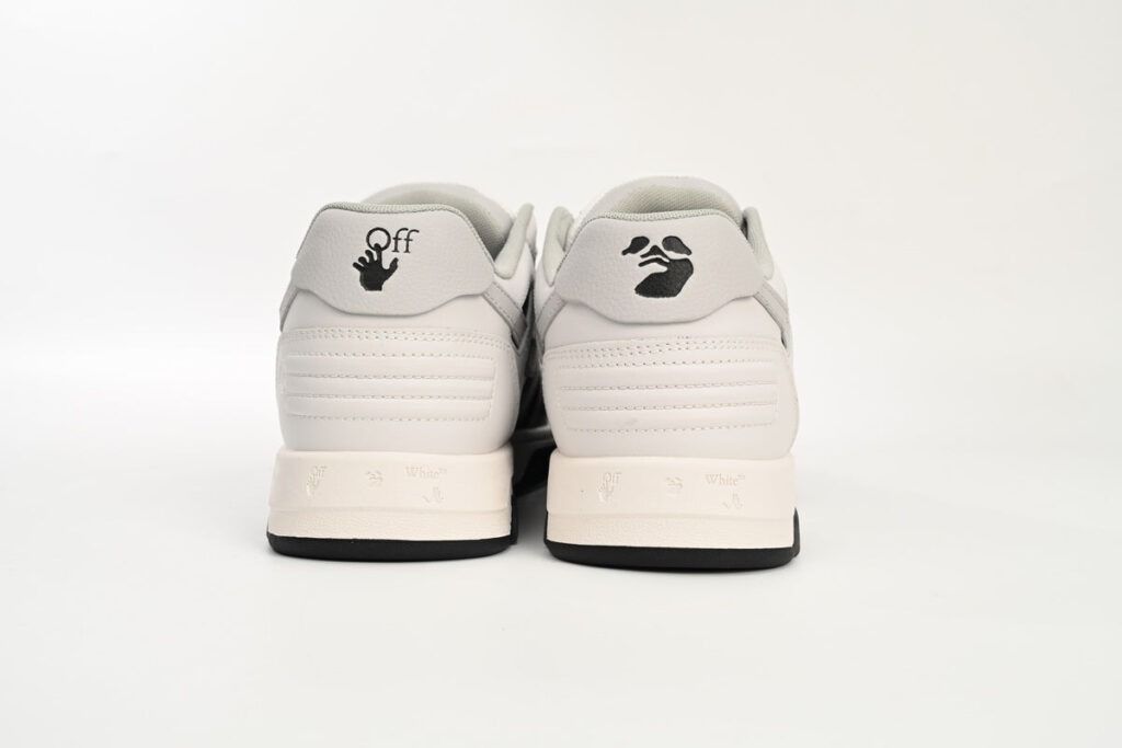 Sneaker OW Out Of Office