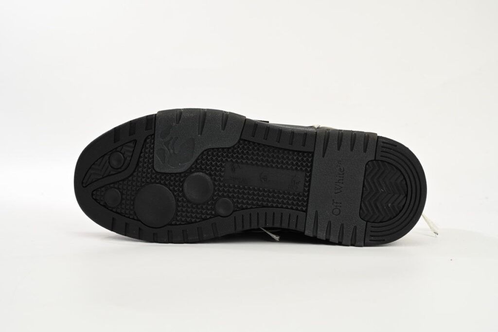 Sneaker OW Out Of Office