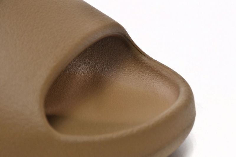 YZY - Slide Bone Ochre