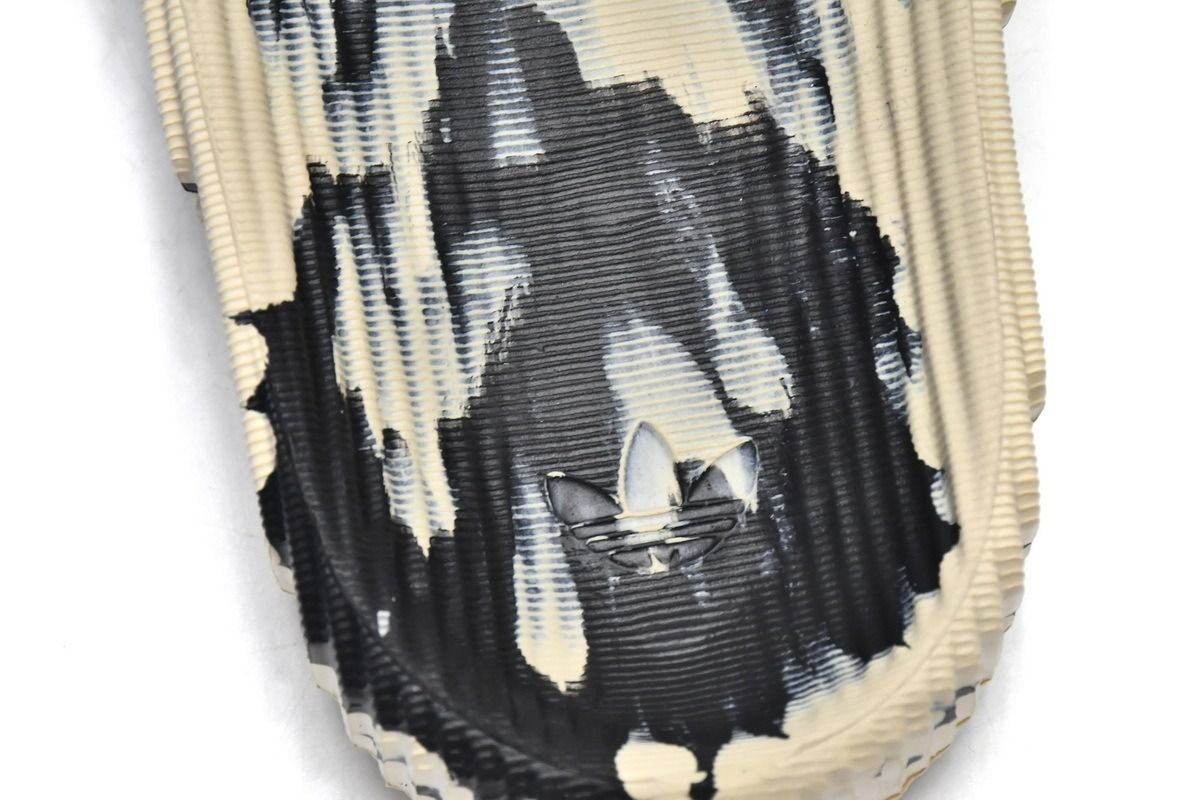 YZY - Slide Adilette 22