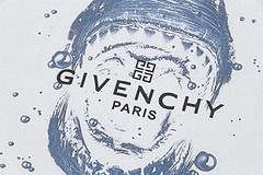 GVNCHY T-Shirt