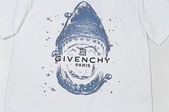 GVNCHY T-Shirt
