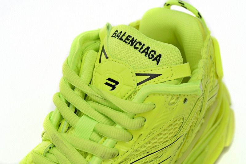 Runner Fluorescent Green