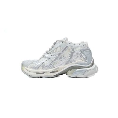 Runner white gray