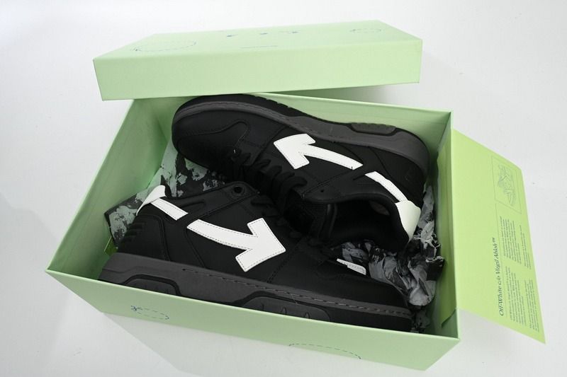 Sneaker OW Out Of Office