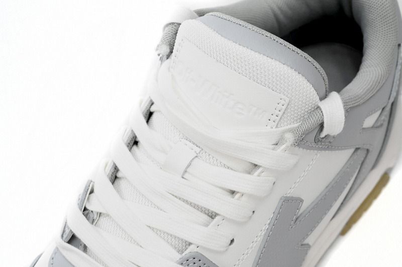 Sneaker OW Out Of Office