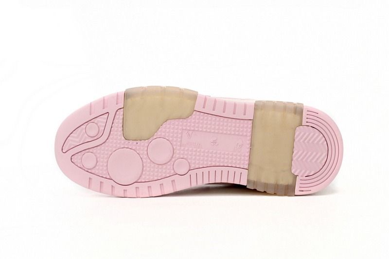 Sneaker OW Out Of Office