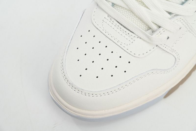 Sneaker OW Out Of Office