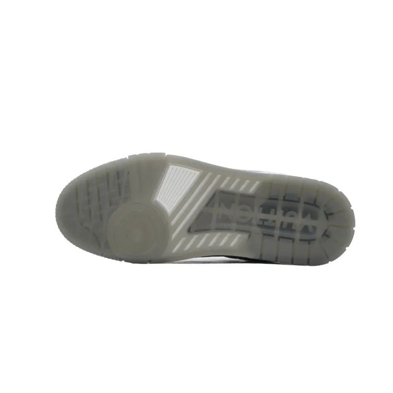 Trainer Gray Crystal