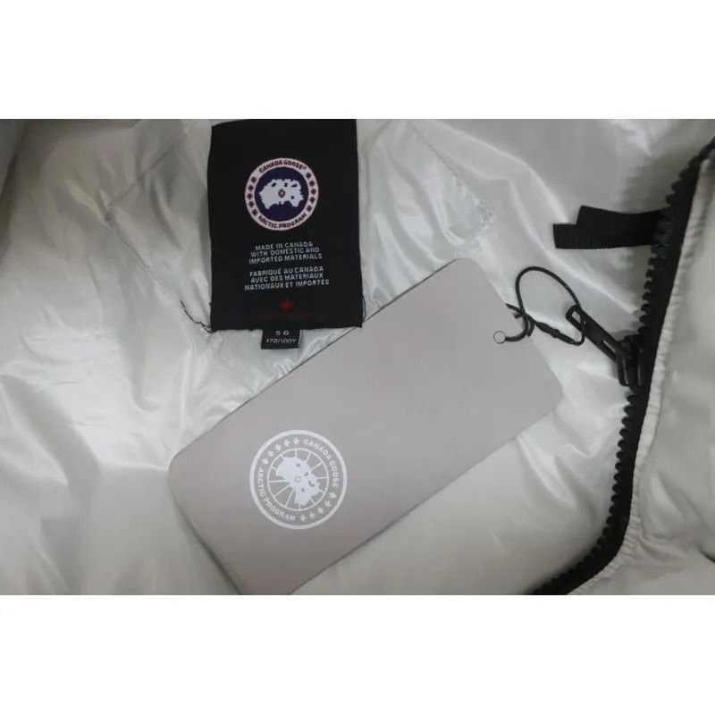 CANADA GOOSE Crofton Quilted Recycled-Nylon Ripstop Down Jacket White