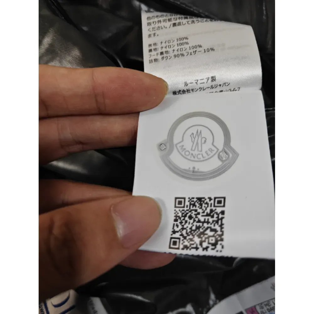 Women MONC*LER Maya Short Down Jacket Black