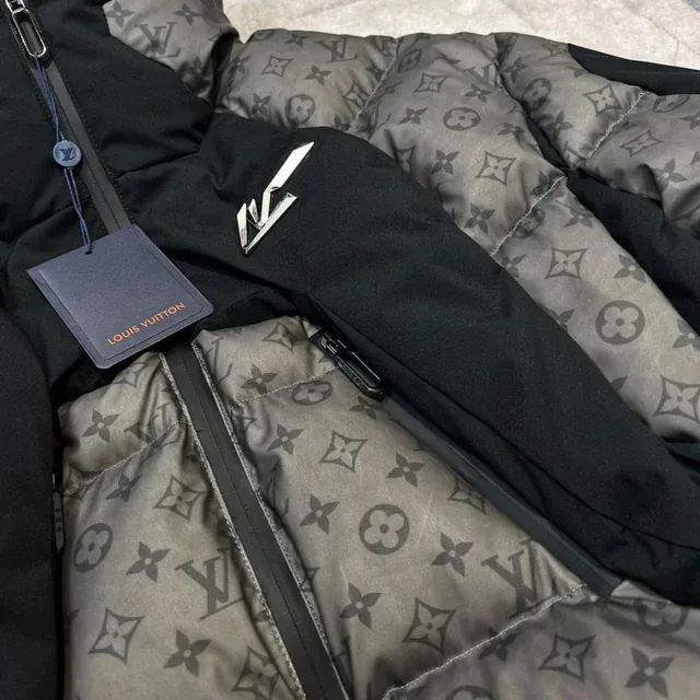 TOP LV Jacket Heat Sensitive Down Jacket