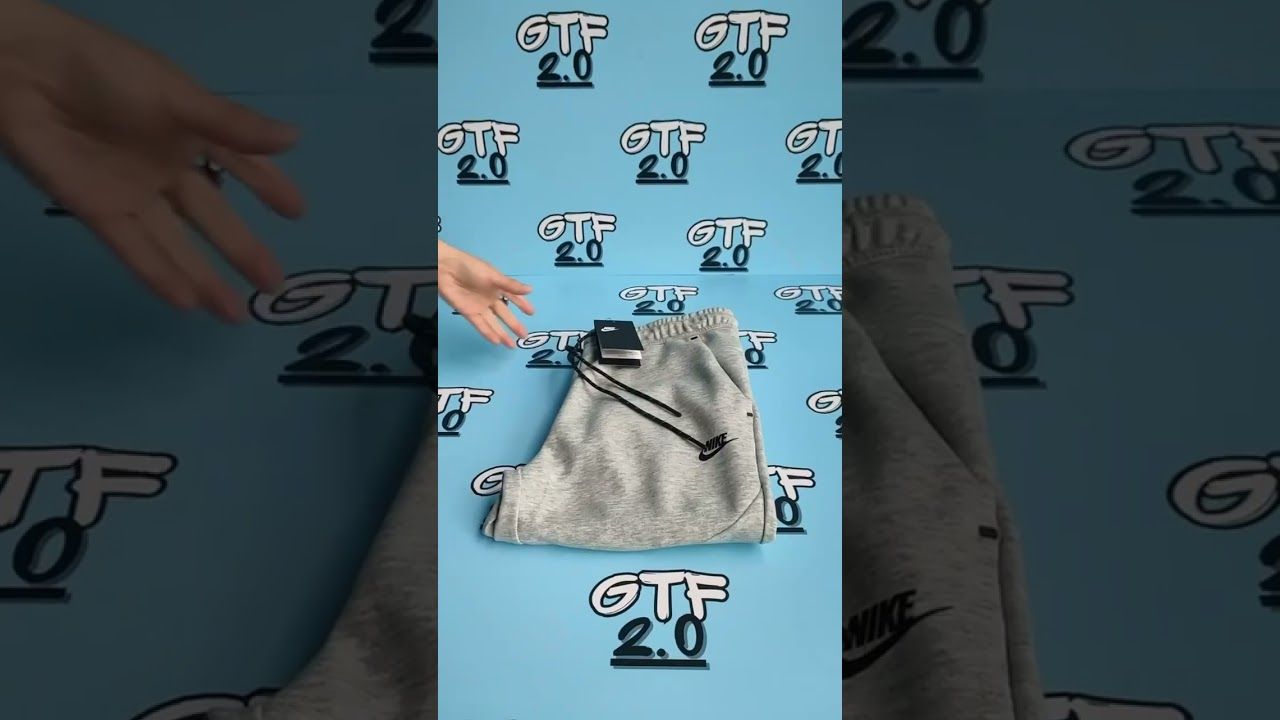 Tracksuitnike tech fleece Grigia