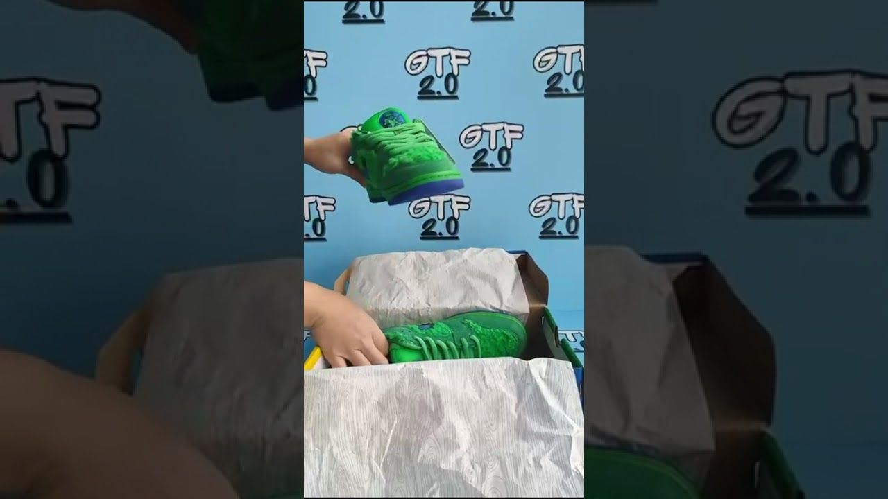  SB DUNK Low Grateful Dead Bears Green