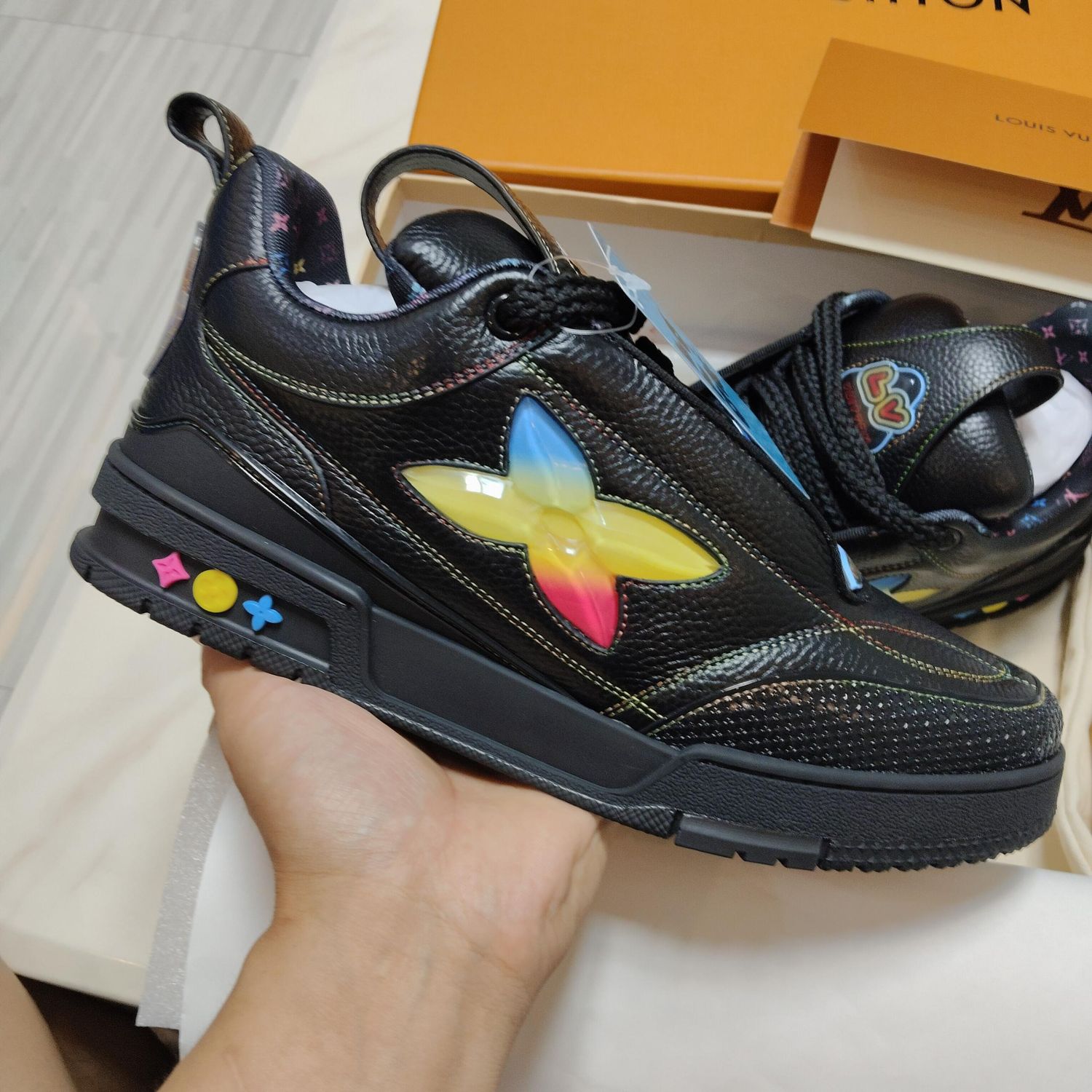Skate Sneaker Black/Rainbow