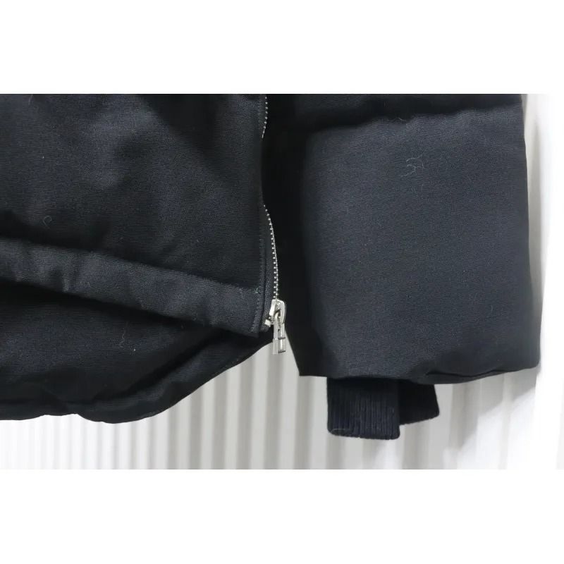 Moose knuckles Zippered women's down jacket