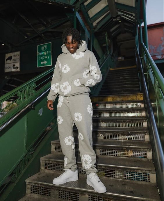 DENIM TEARS Hoodie Flowers