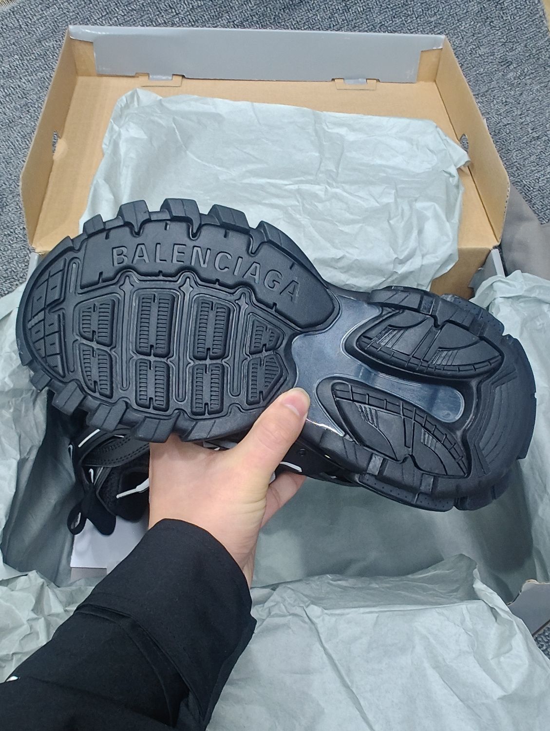 Track Black And White (LED)