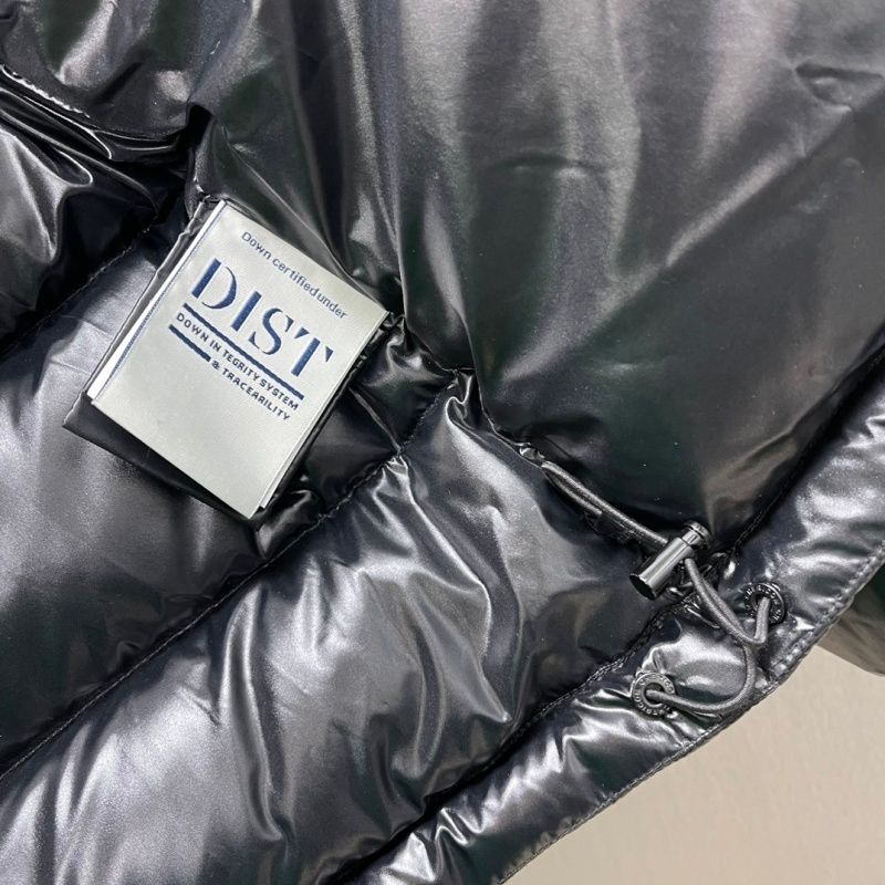 MONC*LER Solander Batman Down Jacket