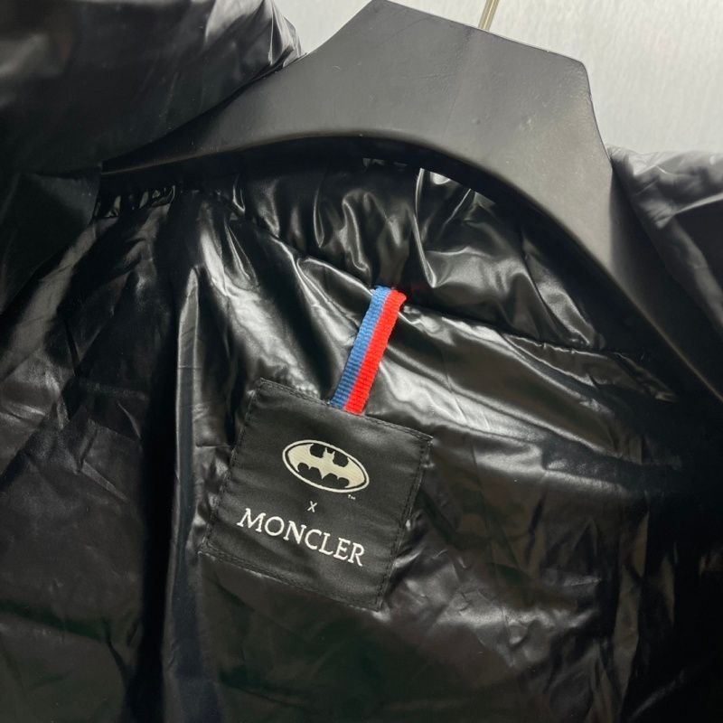 MONC*LER Solander Batman Down Jacket