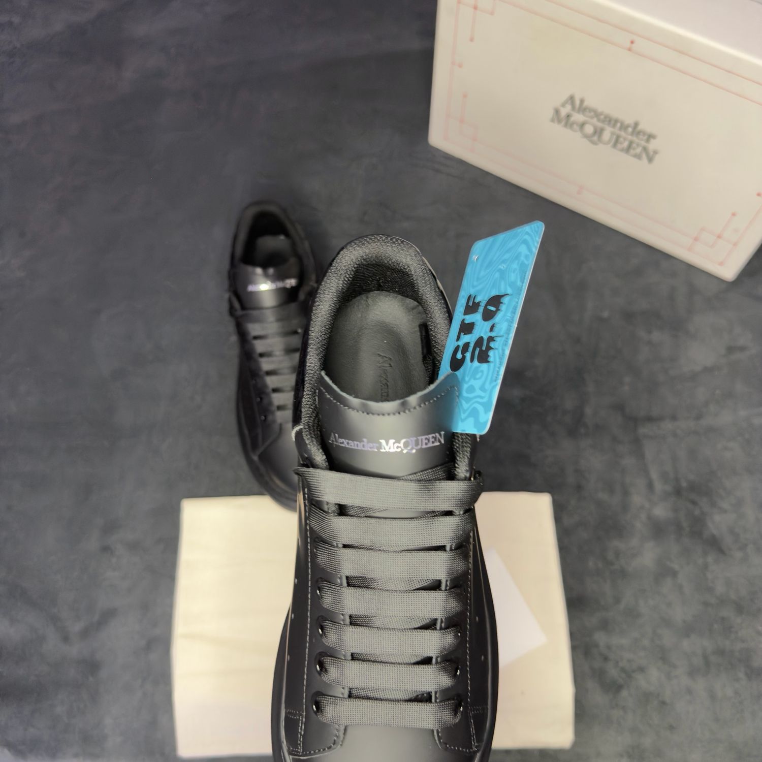 AMQ Sneaker Tonal Black