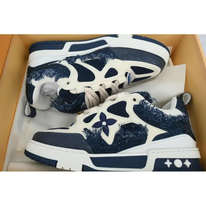 Skate Sneaker Horse Hair Blue Diamond