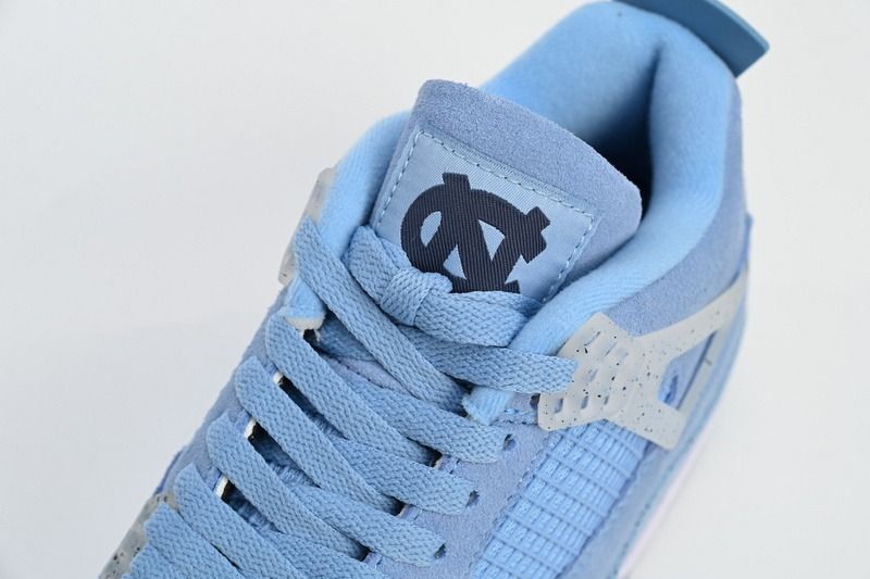 J 4 Retro UNC PE