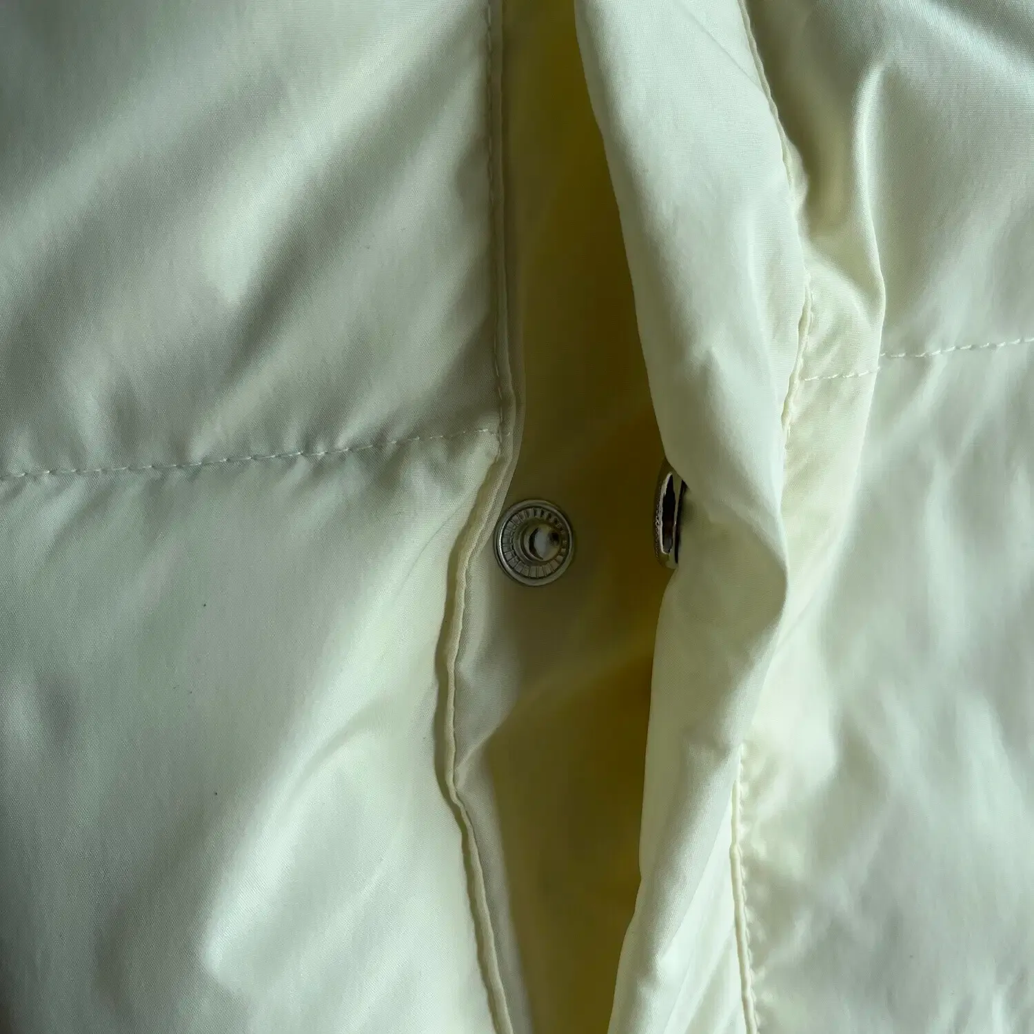 Piumino TS Irongate da donna con cappuccio staccabile -Crema