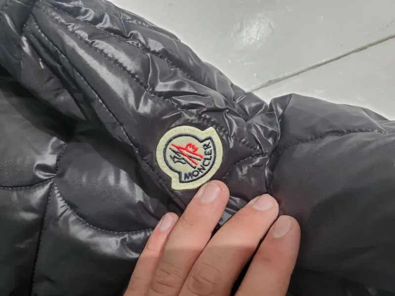 MONC*LER Violier Spider-Man Short Down Jacket Black