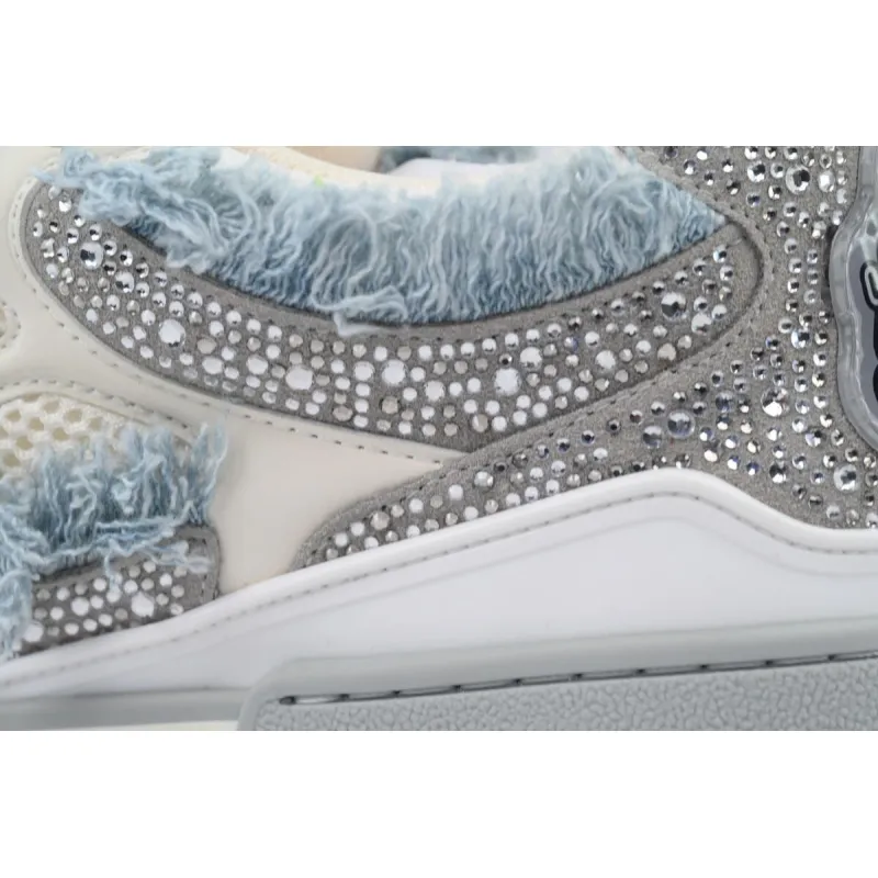 Skate Sneaker Horse Hair Gray White Diamond