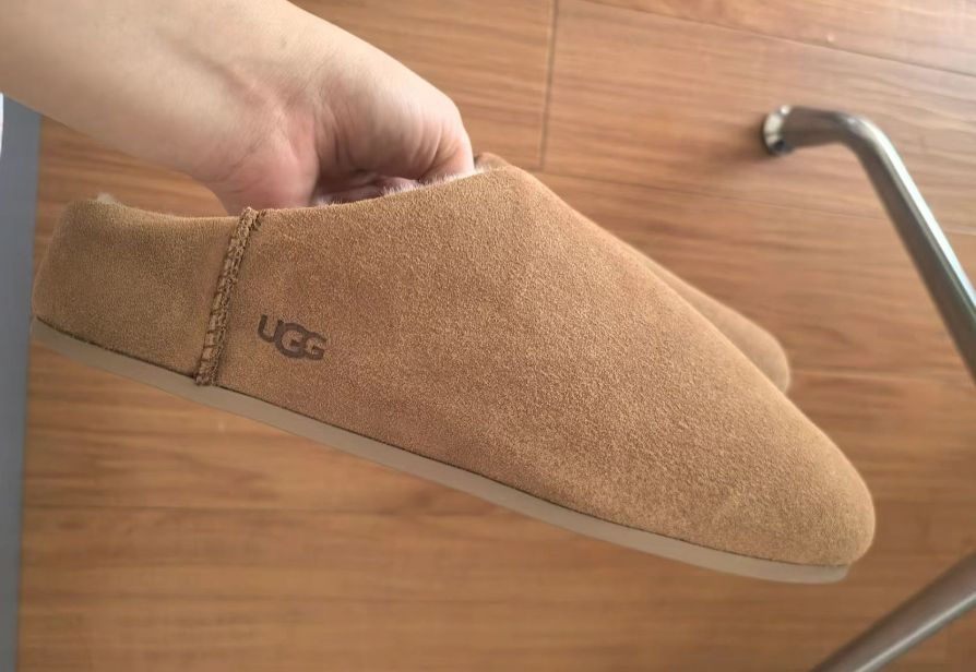 UGG Thin And Light Black Kick