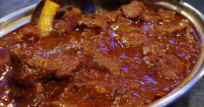 Kolhapuri Mutton with Tambda Rassa &amp; Pandhra Rassa