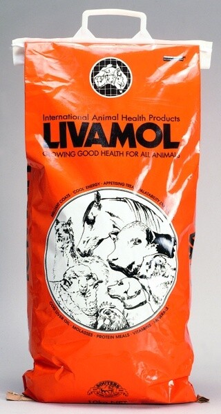 Livamol by International Animal Health – Horse Coat Conditioner & Feed Supplement - 2 kg Livamol by International Animal Health – Horse Coat Conditioner & Feed Supplement - 2 kg