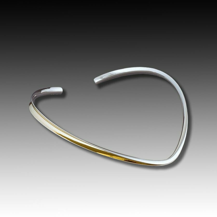 V Neckpiece