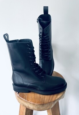 Closed Laced Boots Zwart C99536-88Z-22