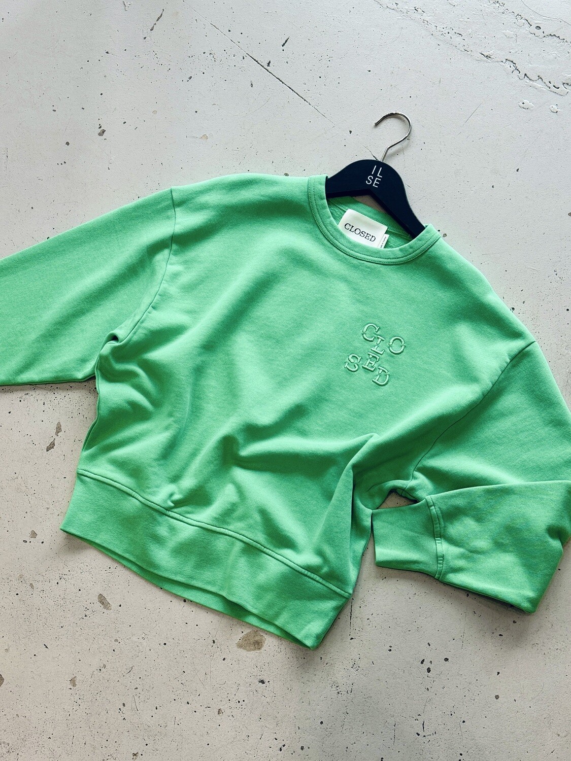 Closed basic crewneck groen C95495-472-EM