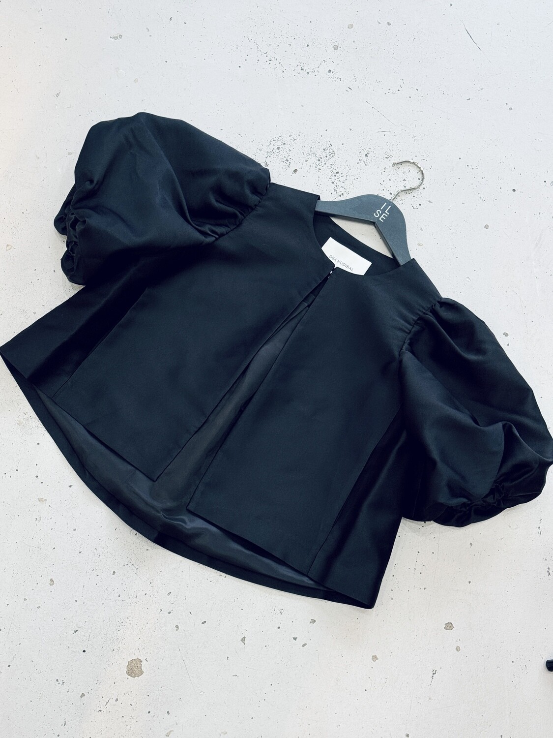 Dea Kudibal OPERINA Jacket with volume sleeves zwart 0151023